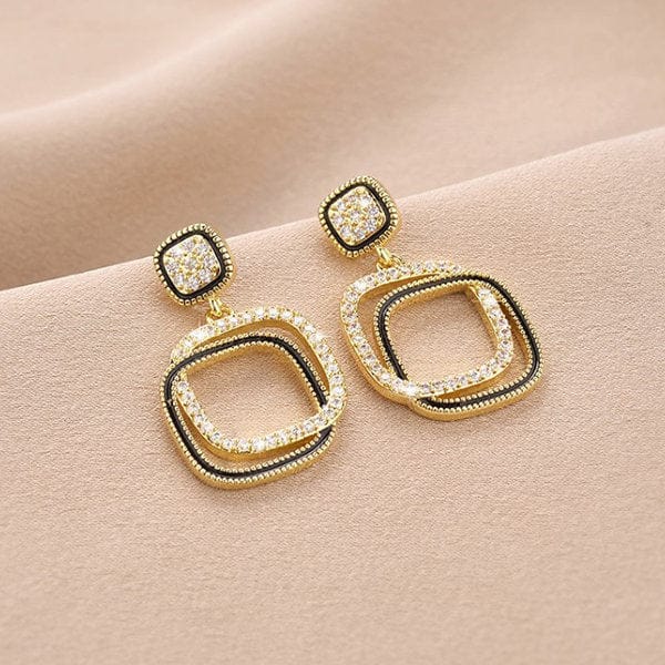 Regal Radiance Geometric Drop Earrings – Mehnam Luxe Edition