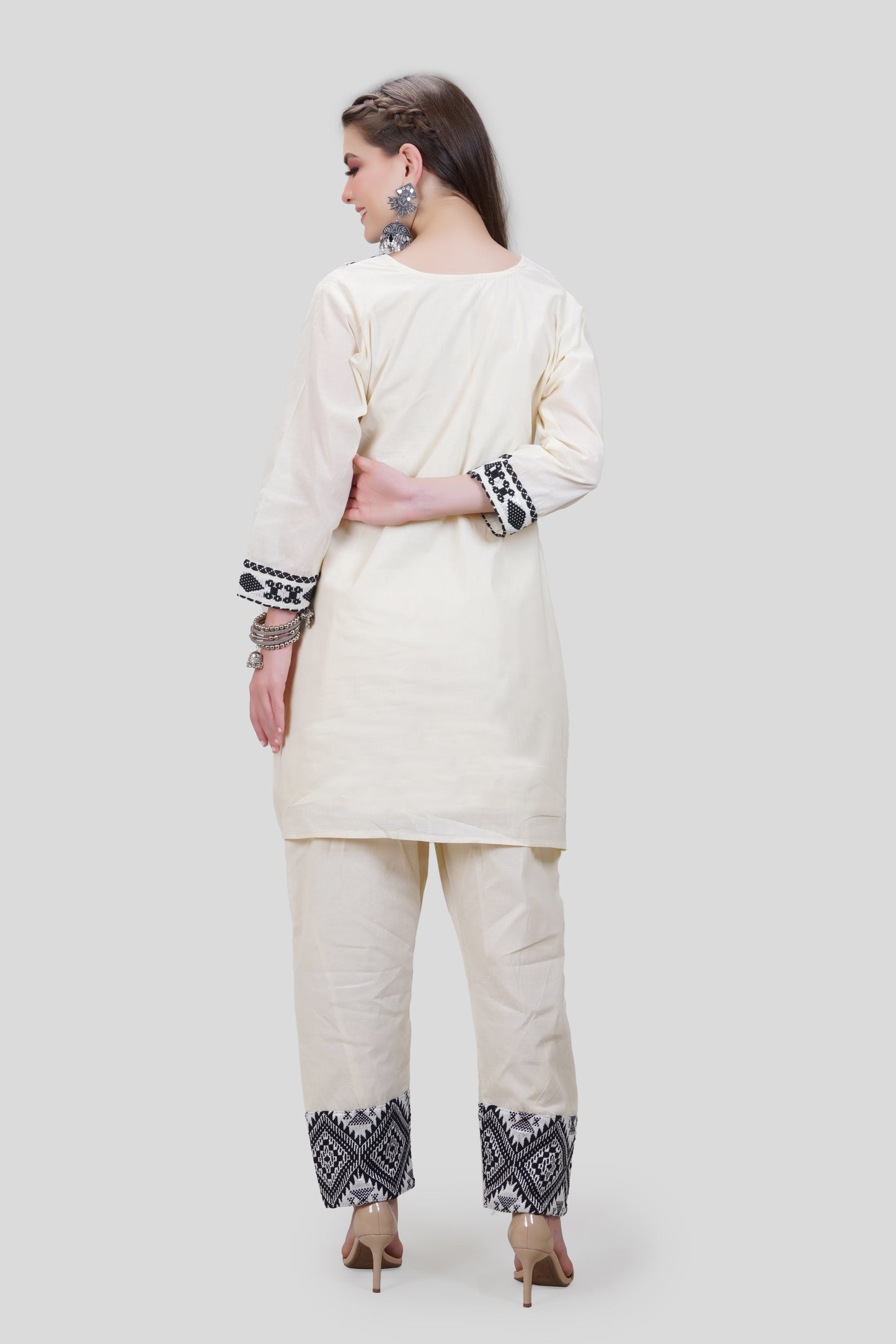 Designer cordset